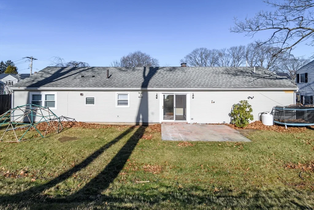 10 Spring Valley Rd, Natick