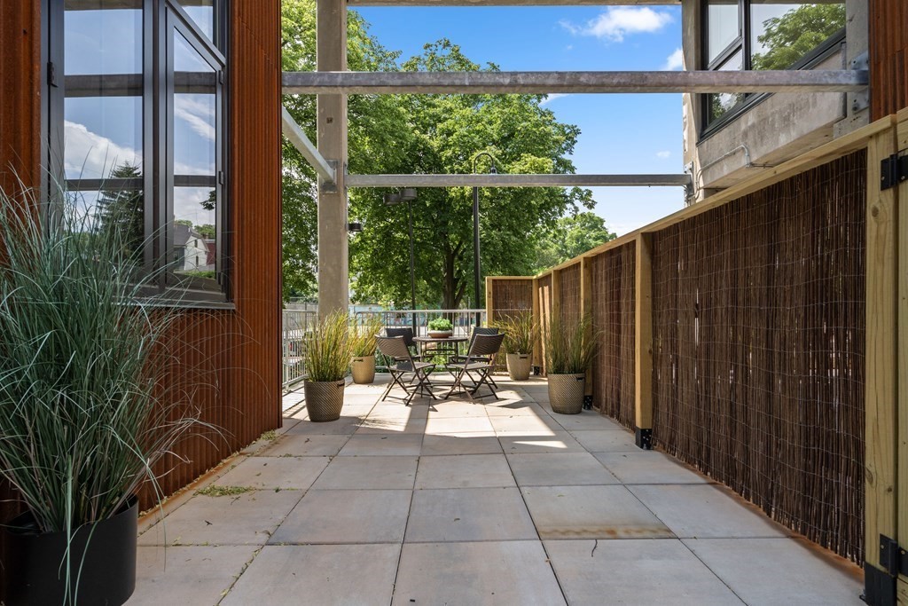 1060 Broadway, Teele Square