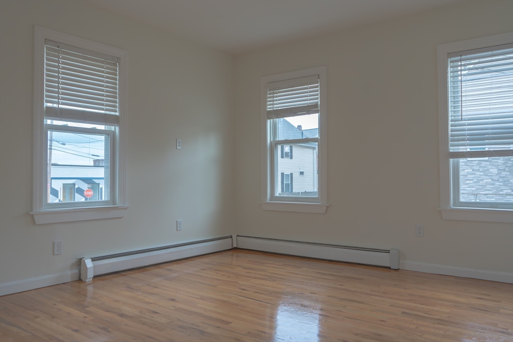 15 Washburn St, New Bedford