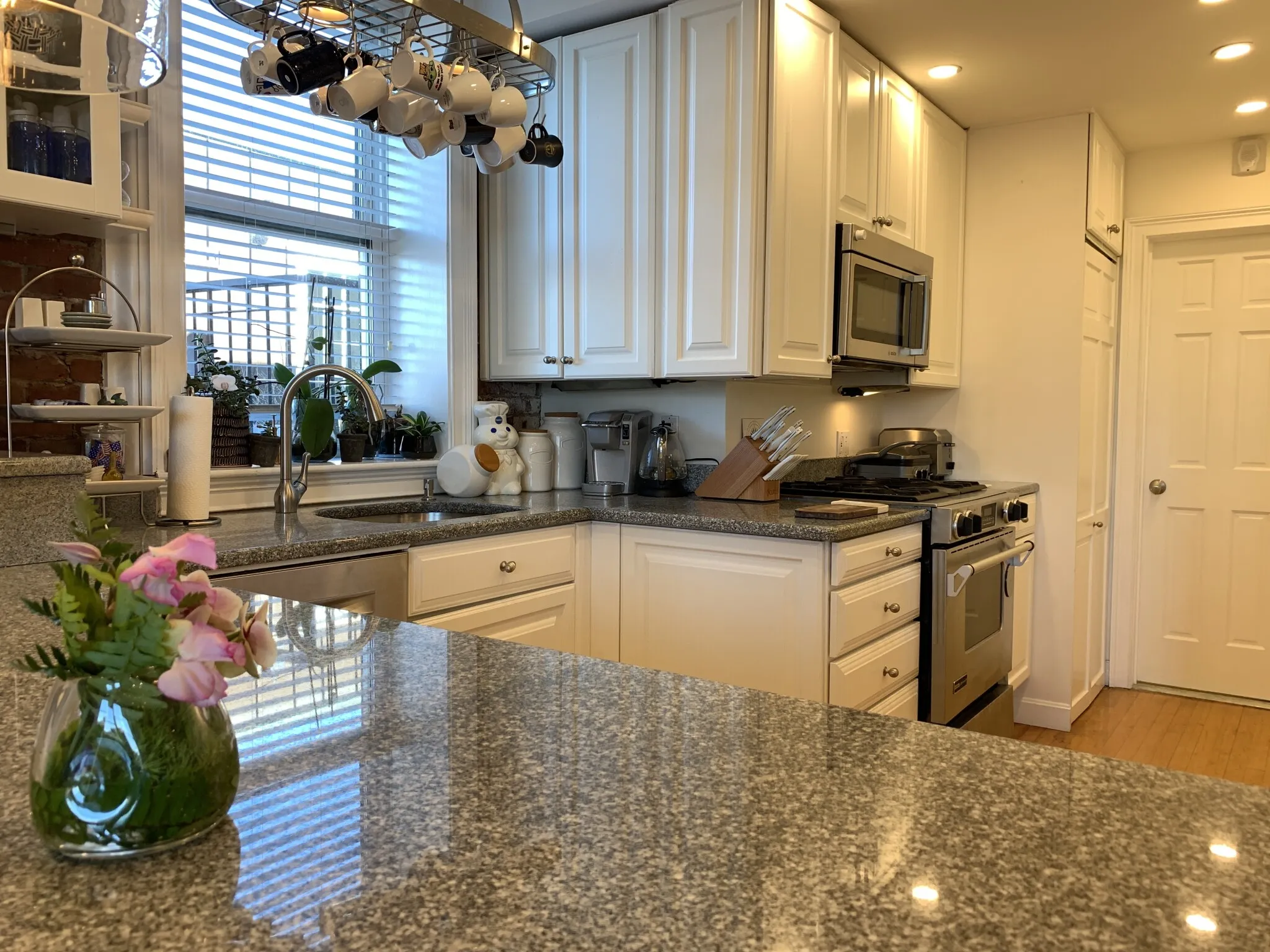 64 Commonwealth Ave, Back Bay