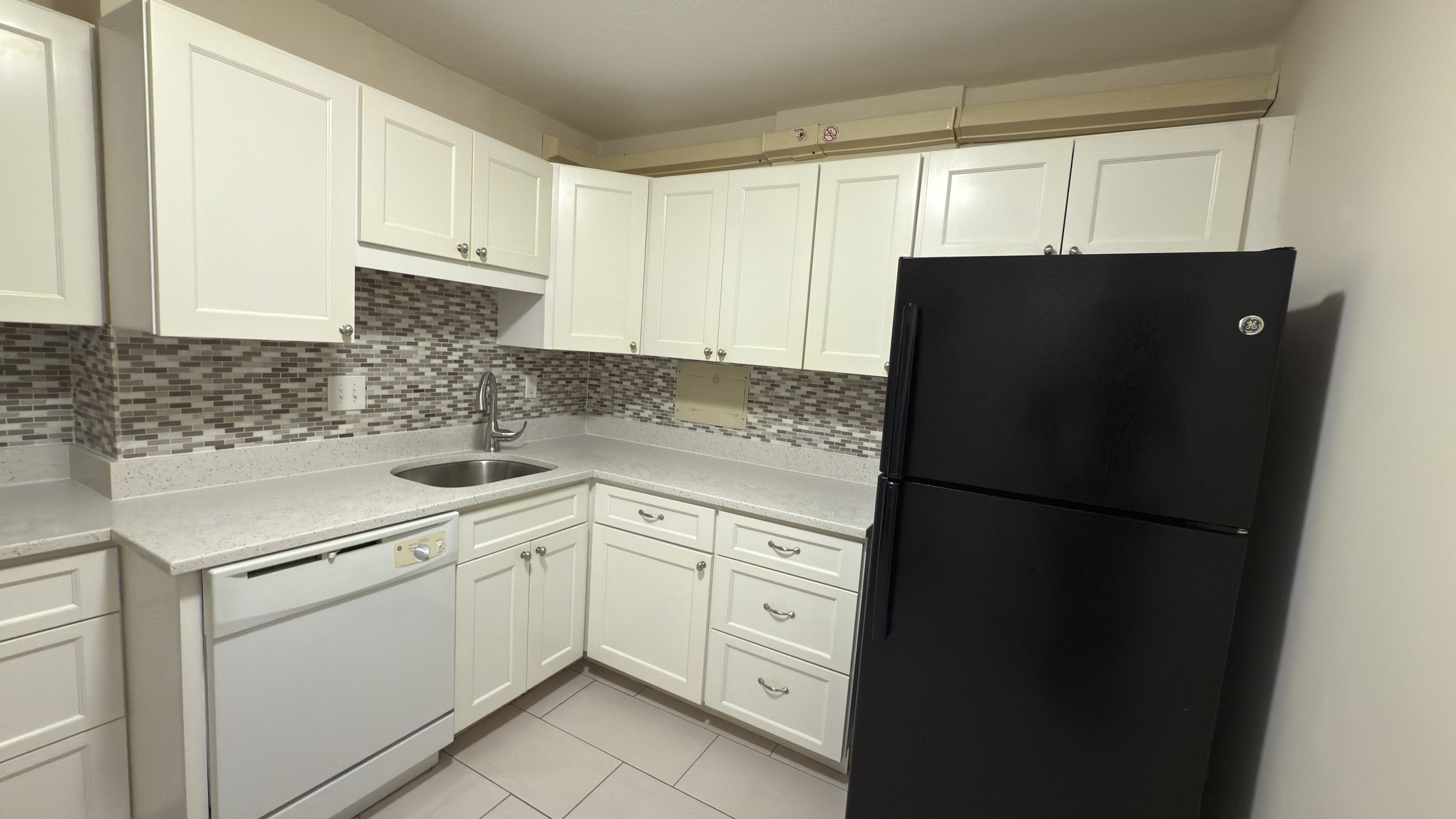 101 Monmouth St, Longwood