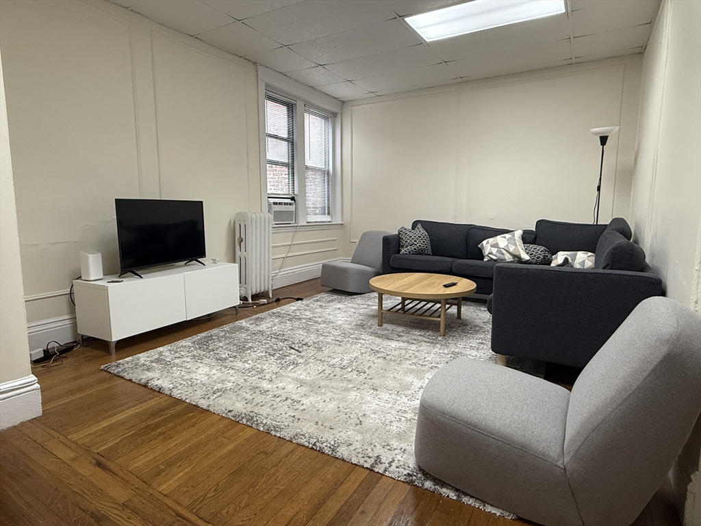 1957 Commonwealth Ave, Brighton