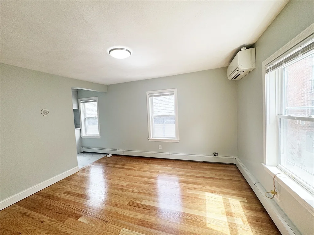 7 Sumner Pl, East Boston