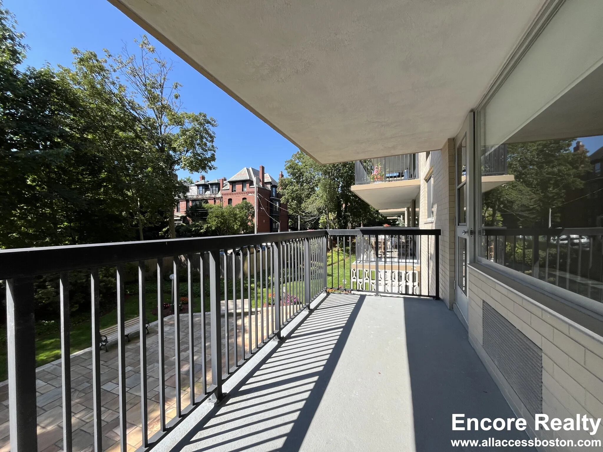 101 Monmouth St, Longwood