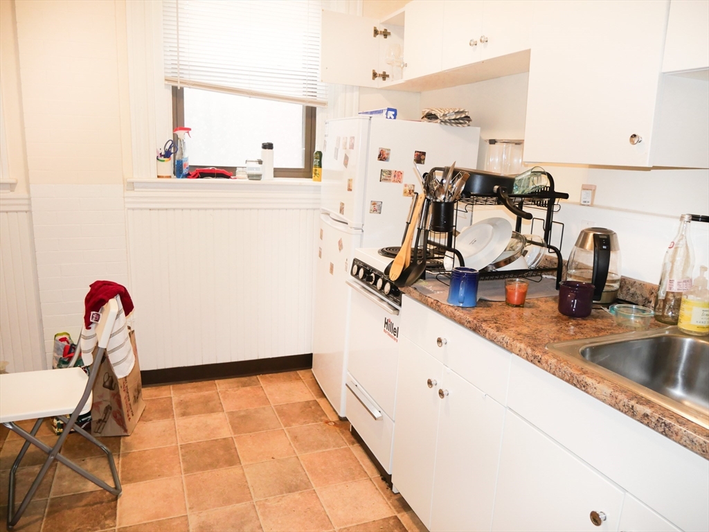 1382 Beacon, Coolidge Corner