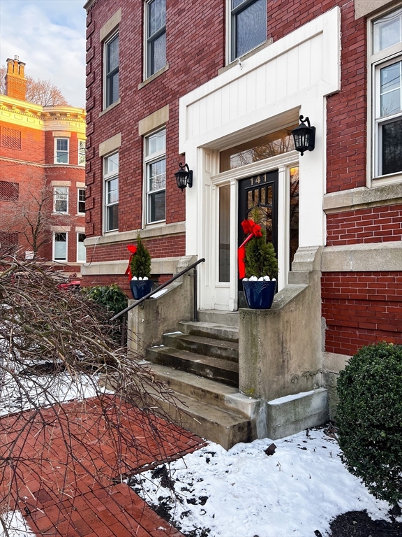 141 Longwood Ave, Coolidge Corner