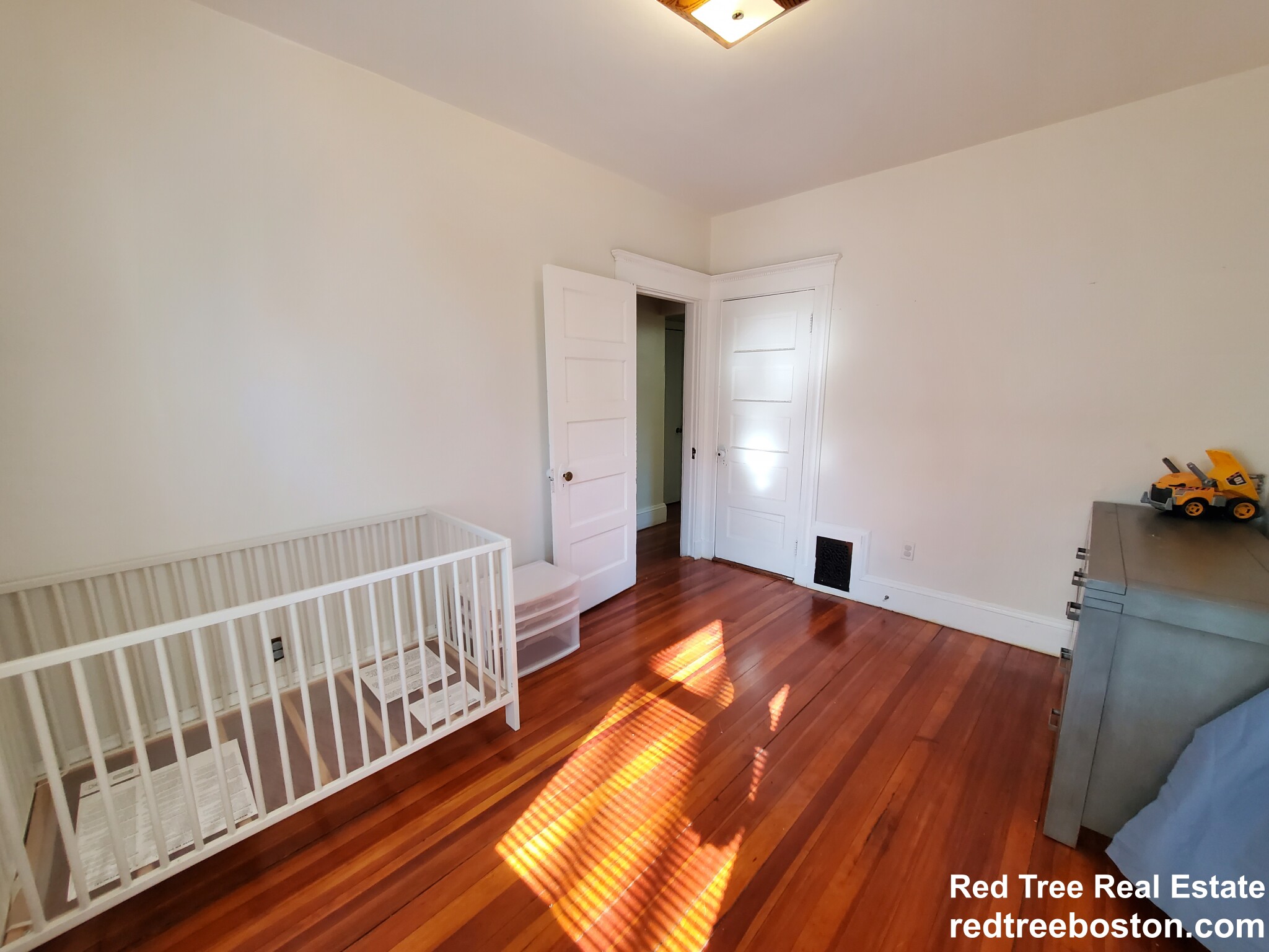 250 Belgrade Ave, Roslindale