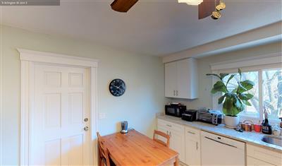 13 Arlington St, East Somerville