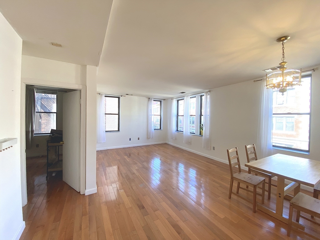 29 Brainerd Rd, Allston