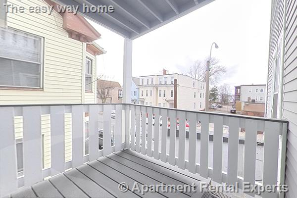 166 Broadway, East Somerville