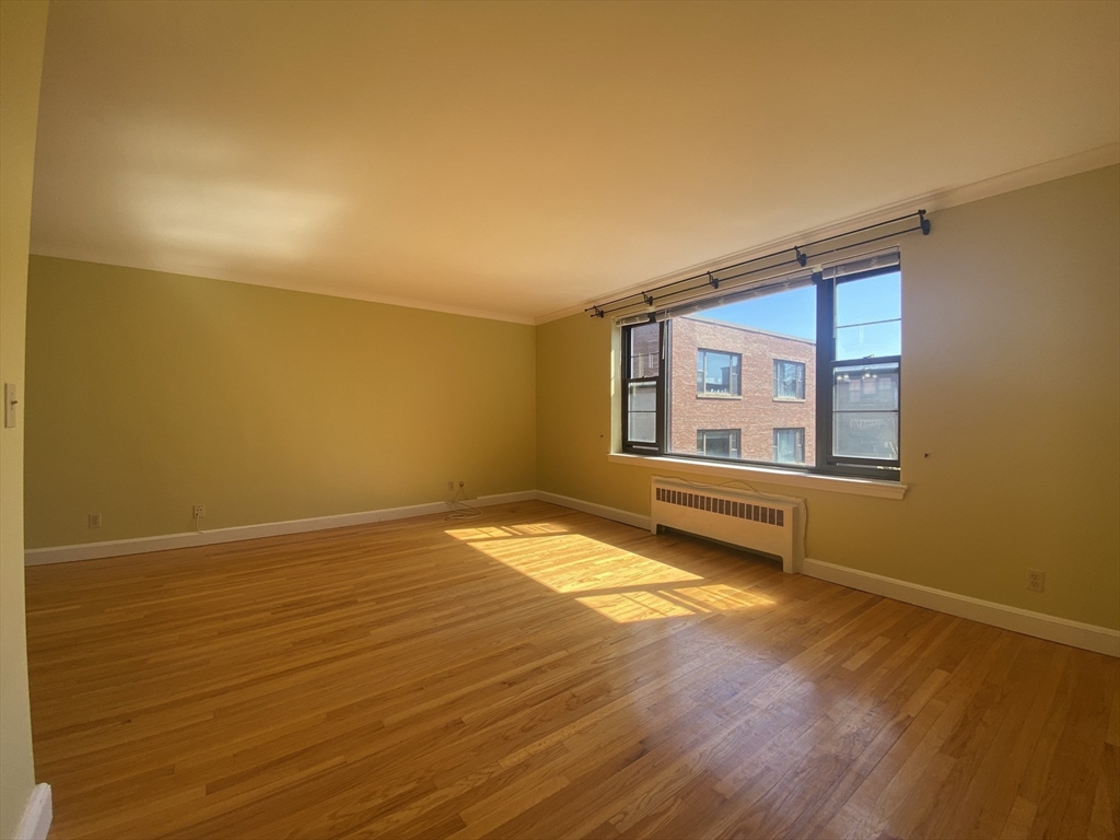 55 Harvard Ave, Harvard Avenue