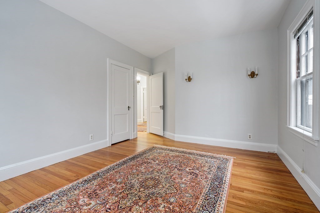 53 Maple Ave, Mid Cambridge