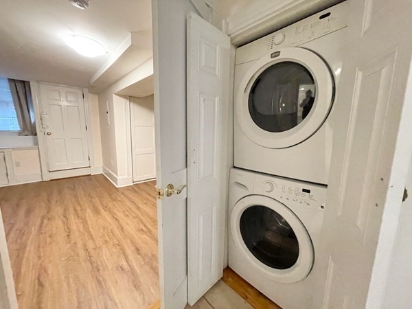 95 W Cedar St, Beacon Hill