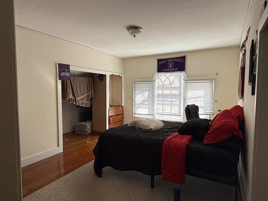 12 Braemore Rd, Brighton