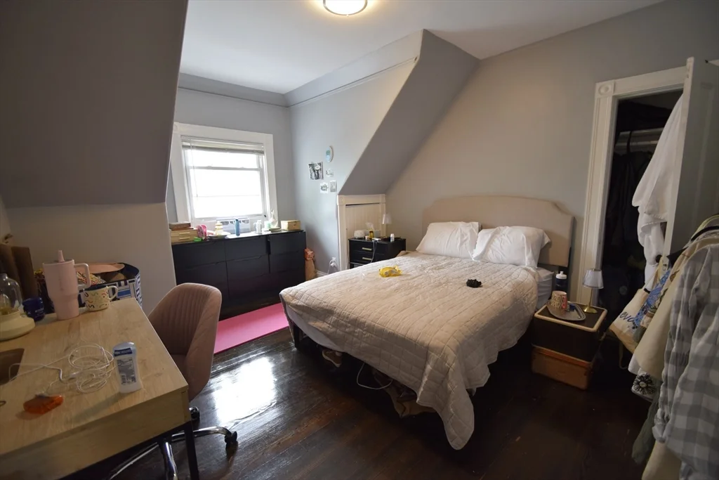 33 Ridgemont St, Allston