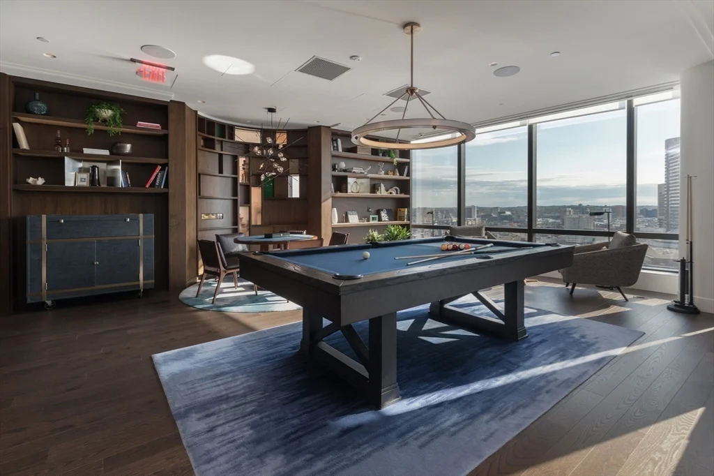 40 Trinity Pl, Back Bay