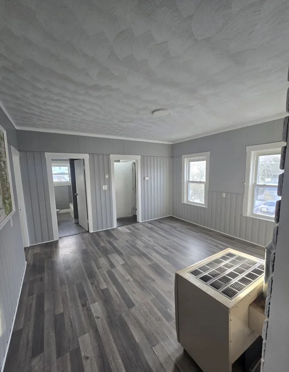 351 Tecumseh St, Fall River