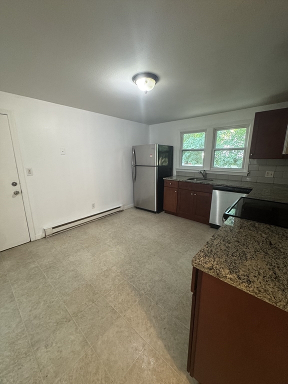 10 County, Mansfield