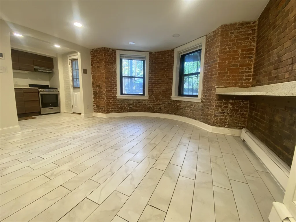 482 Columbus Ave, South End