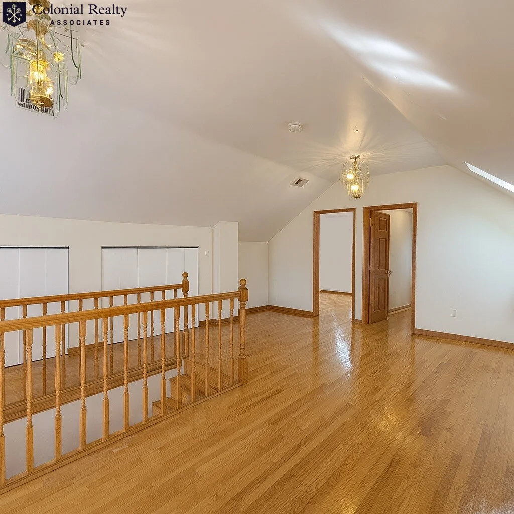 81 Putnam St, East Watertown