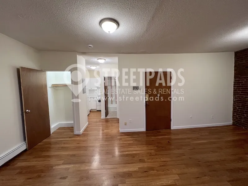 46 South Huntington Ave, Mission Hill