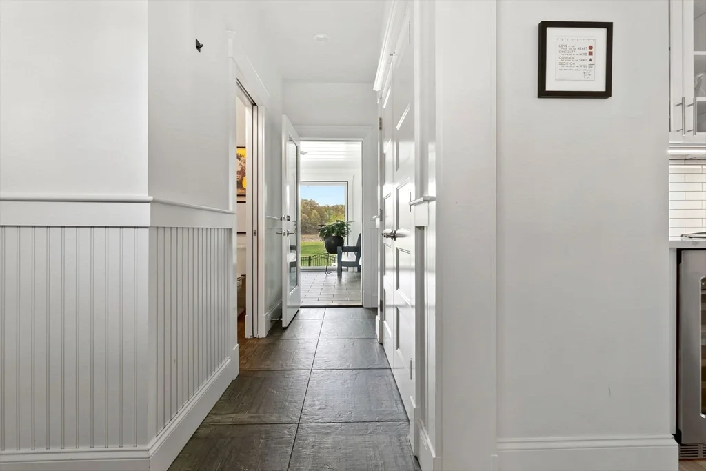 4 Gabaree Ct, Newburyport