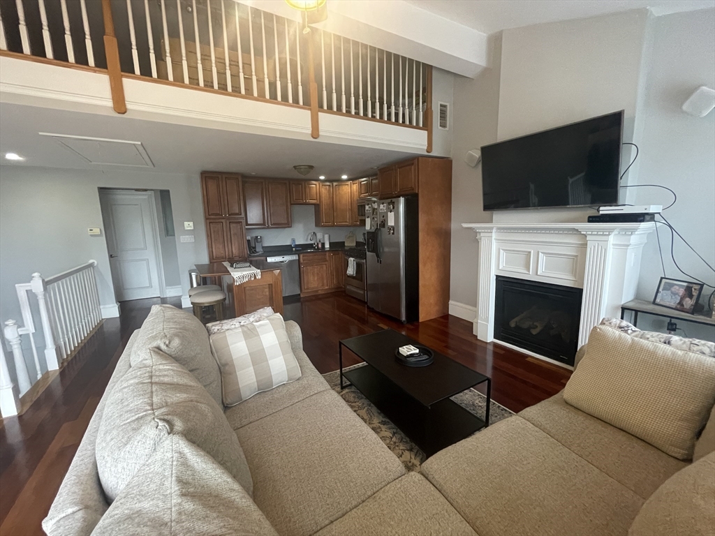 719 E Fourth St, South Boston