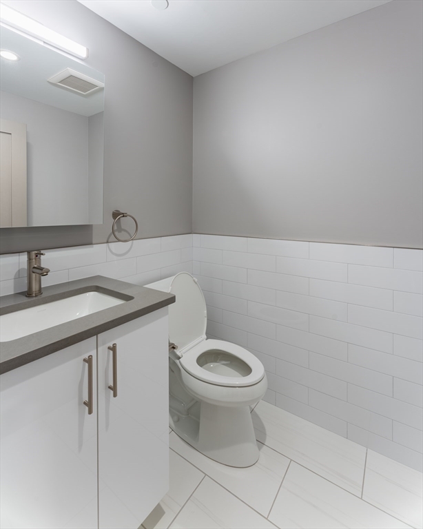 244 Hanover St, North End