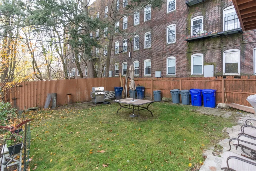 214 South St, Jamaica Plain