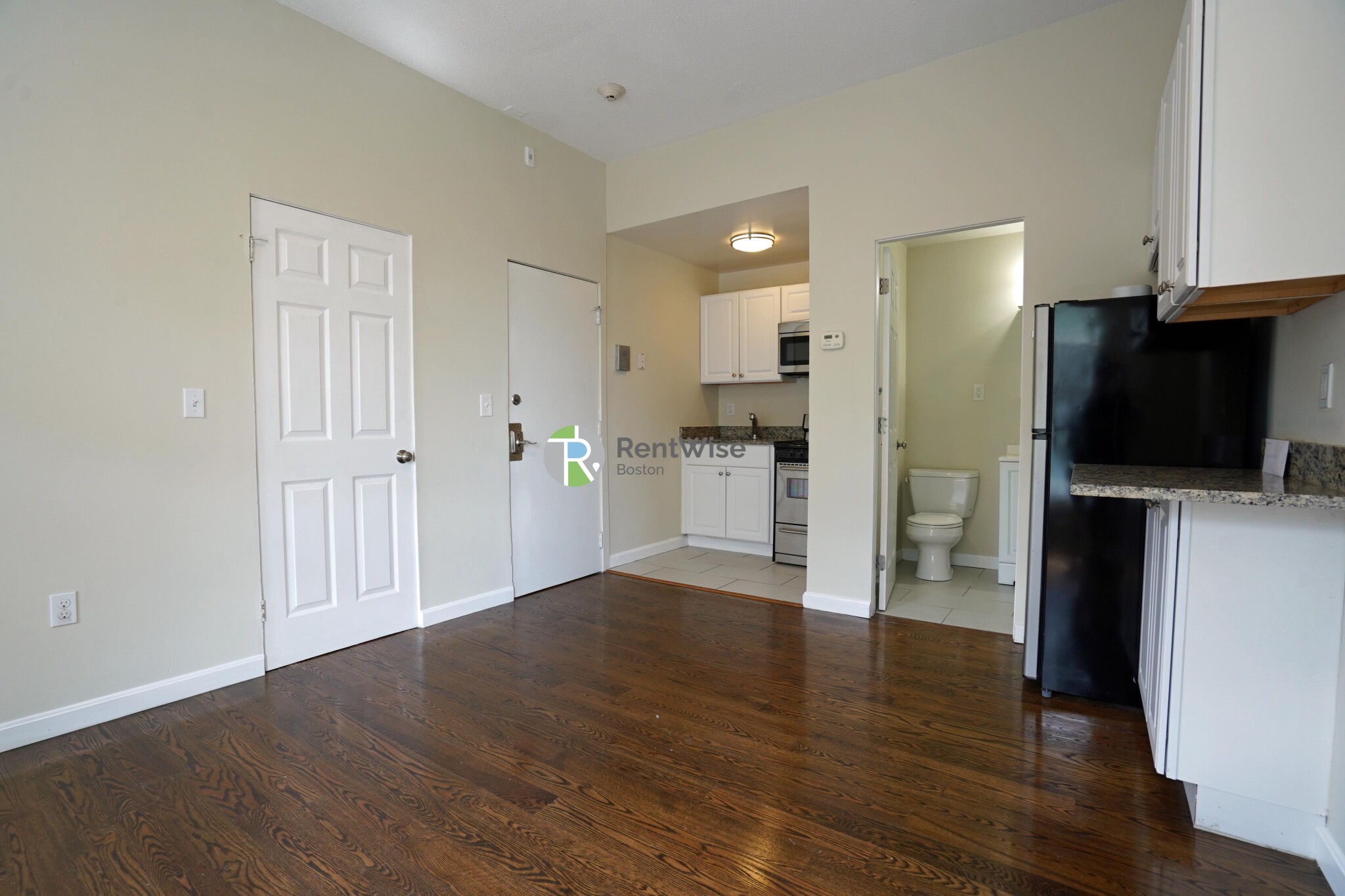 538 East Broadway, South Boston