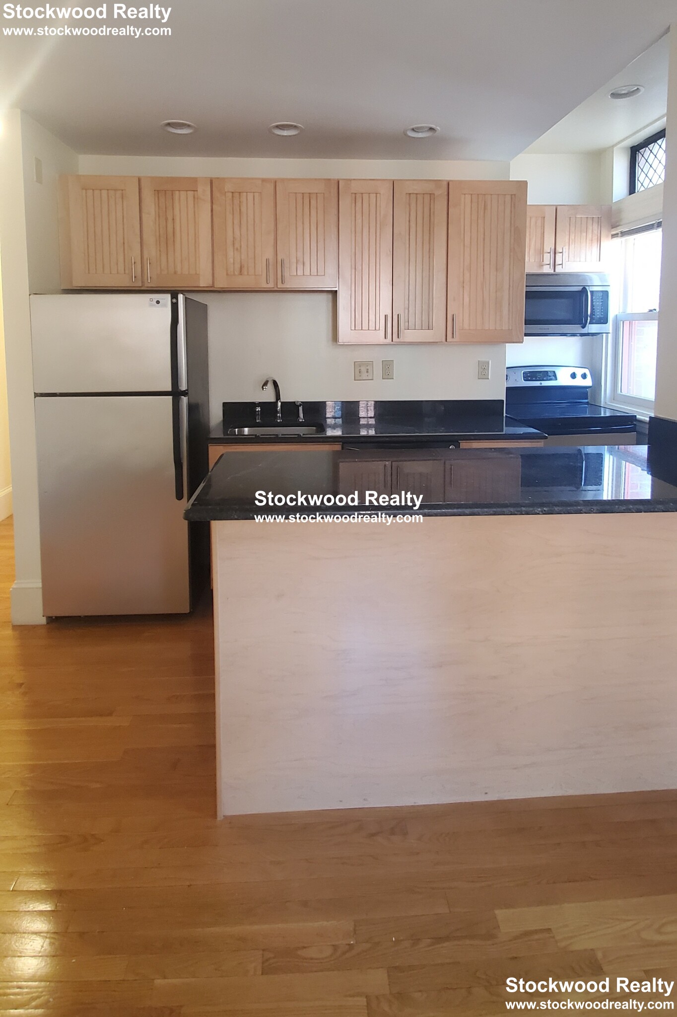 195 Commonwealth Ave, Back Bay