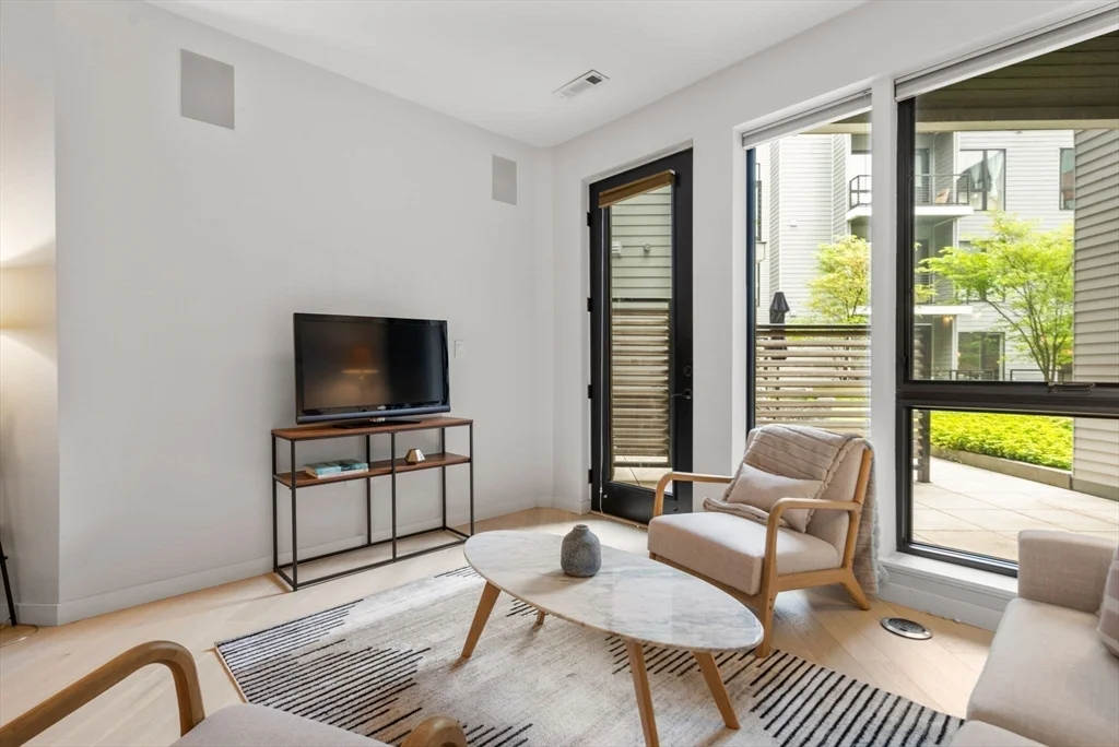 45 West 3rd St, South Boston