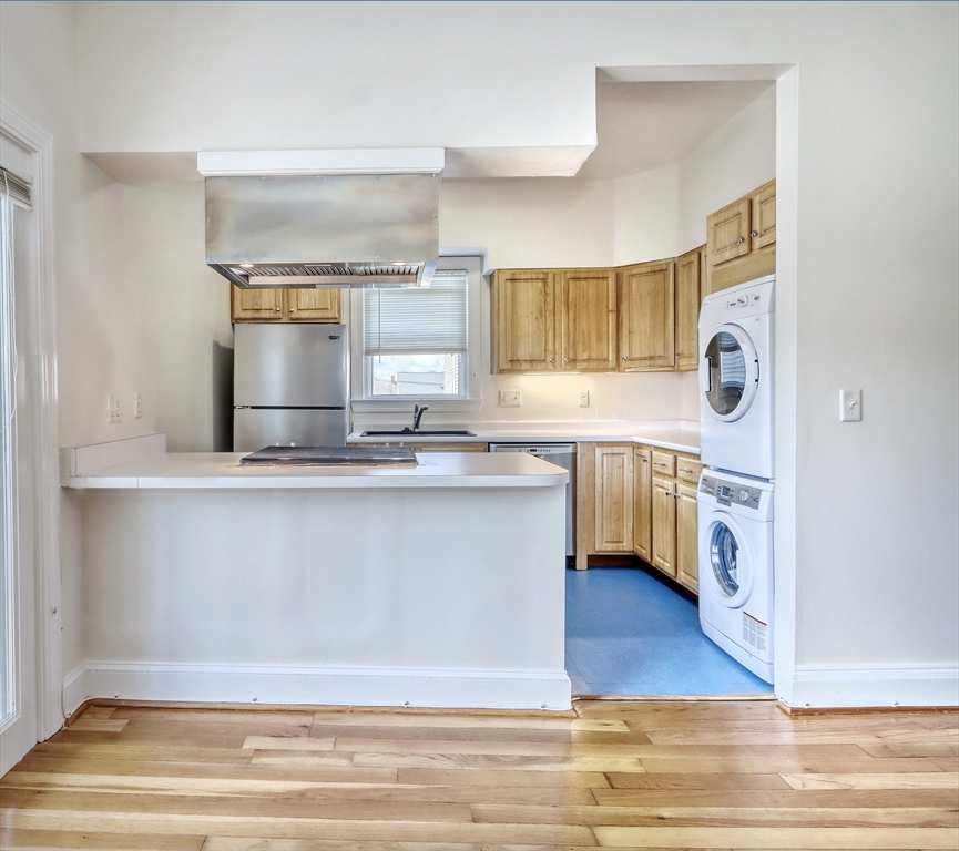 14 Holton, West Medford