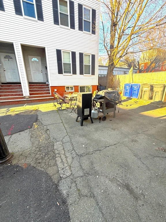 3 Paige Ave, South Boston