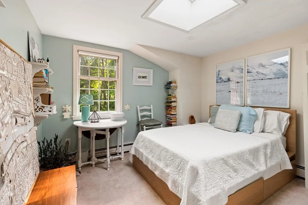 368 Main St, Lynnfield