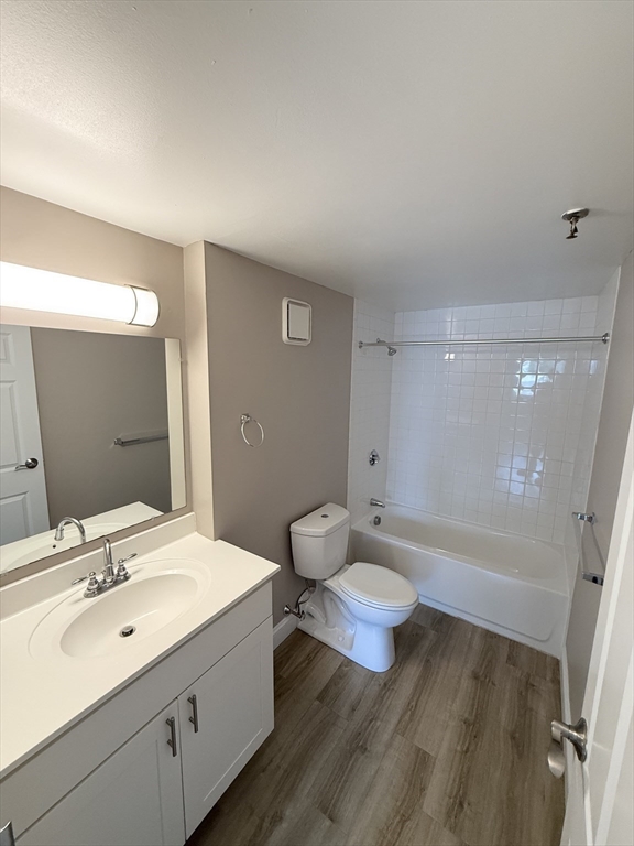 101 Rantoul St, Beverly