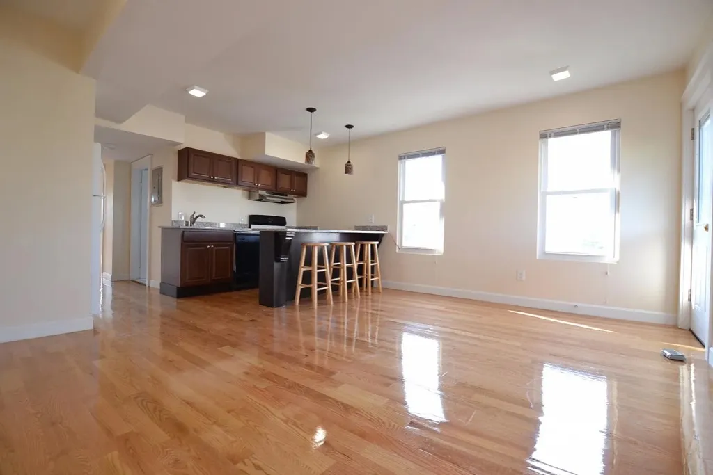 21-23 Weitz St, Allston