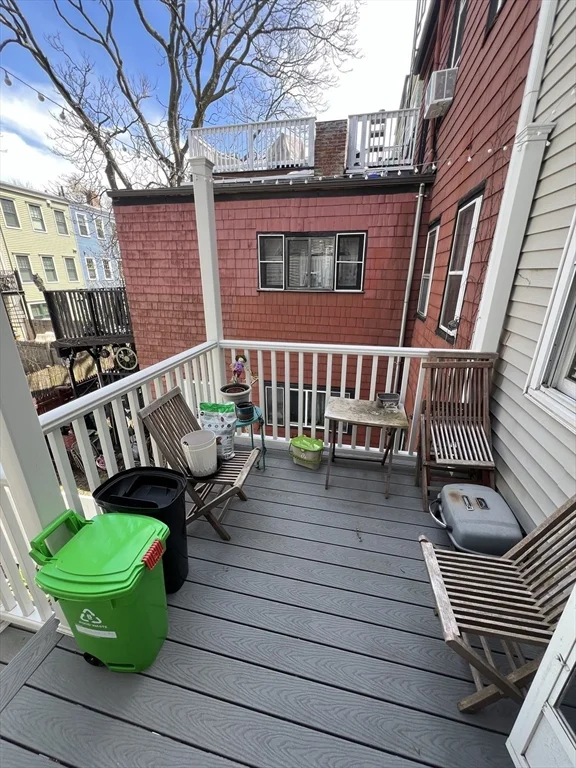 109 Bartlett St, Charlestown