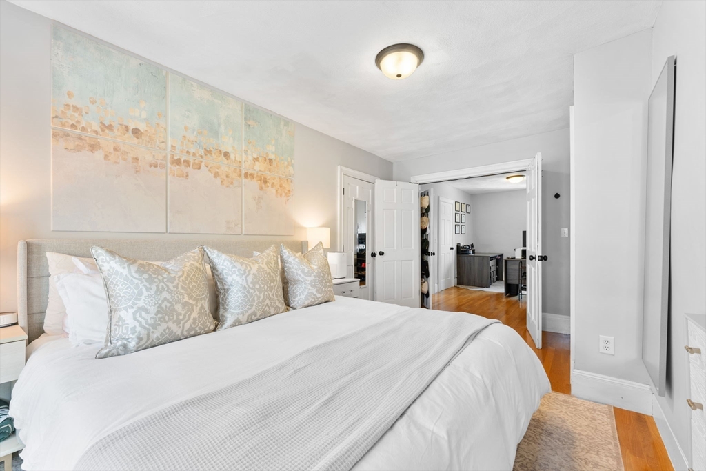 9 Gates St, South Boston