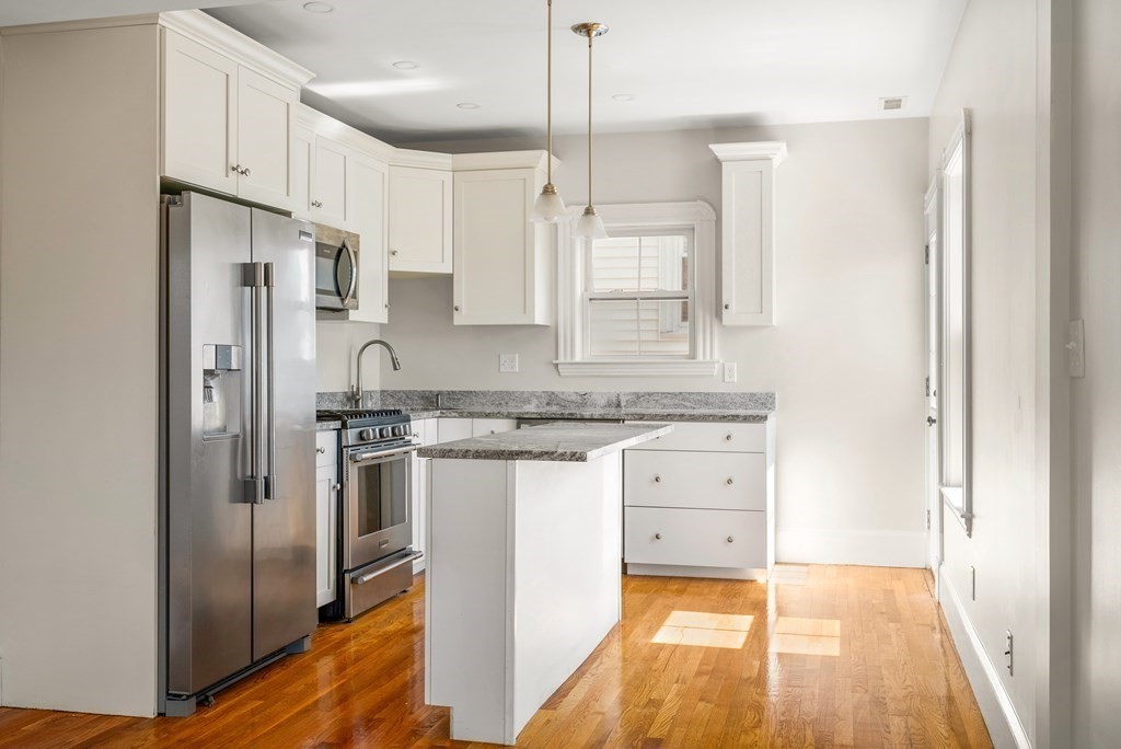 34 Henry St, Everett