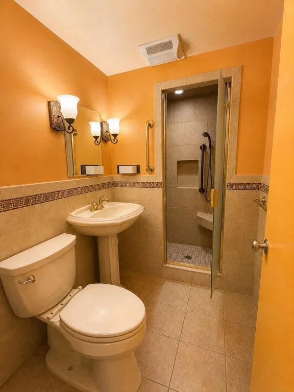 51 John, North Brookline