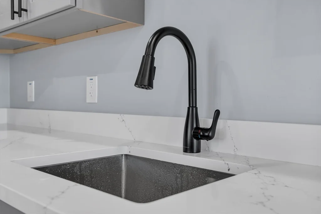 160 Chatham, Providence