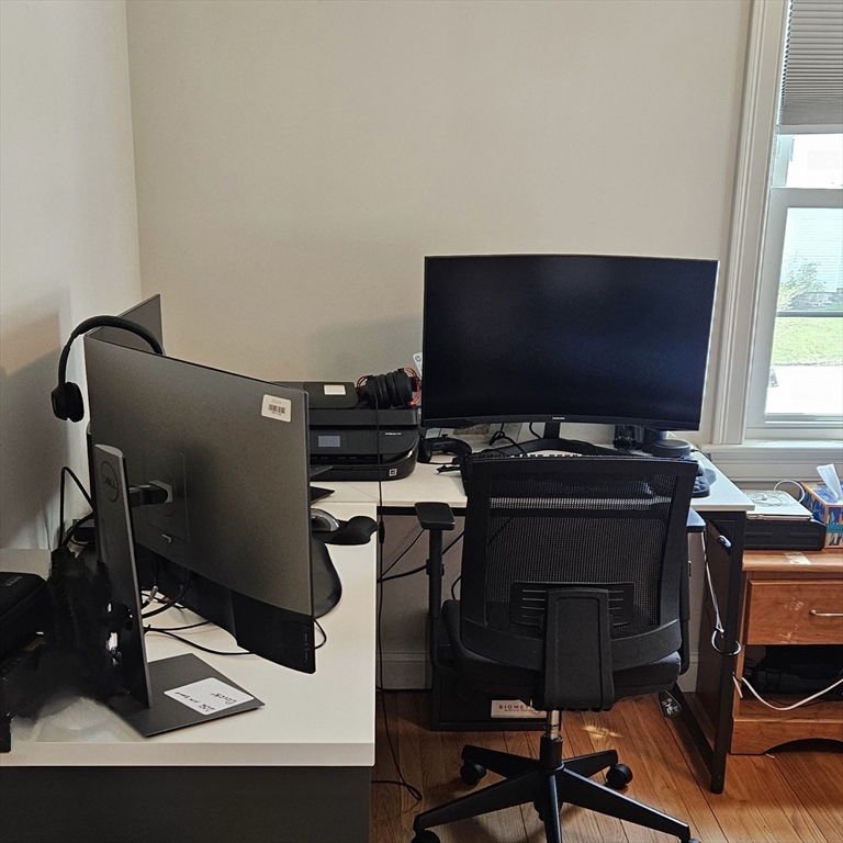 126 Waverley St, Belmont