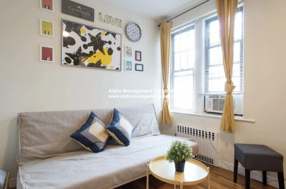 58 Queensberry St, Fenway