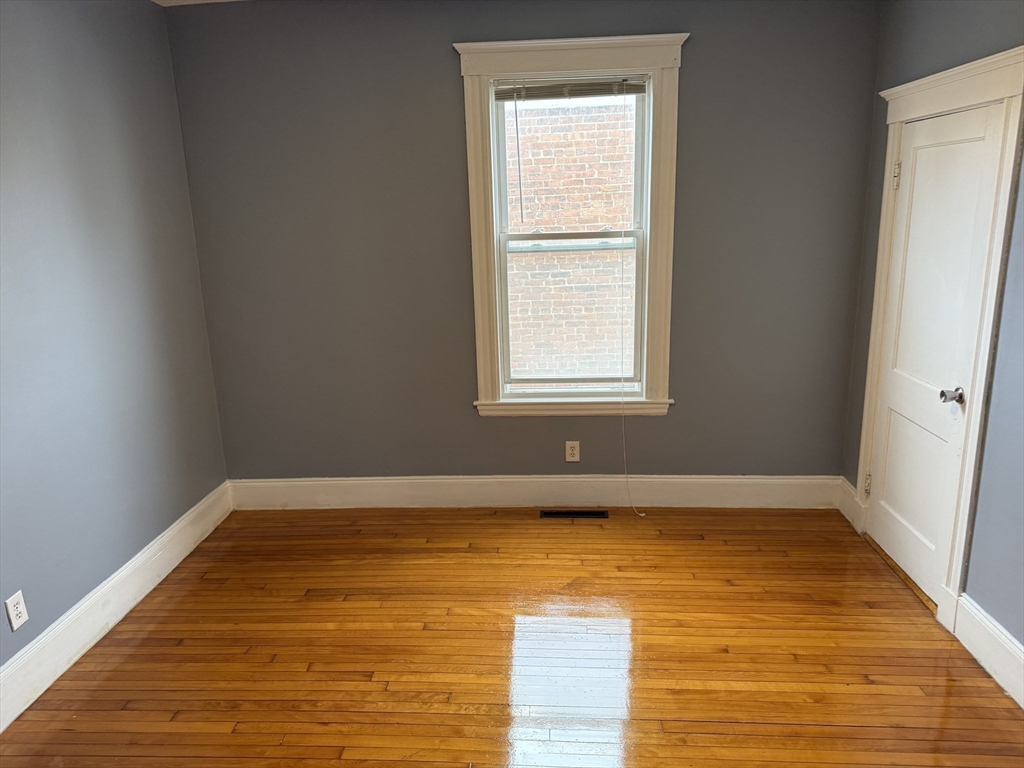 72 Newbury Ave, North Quincy