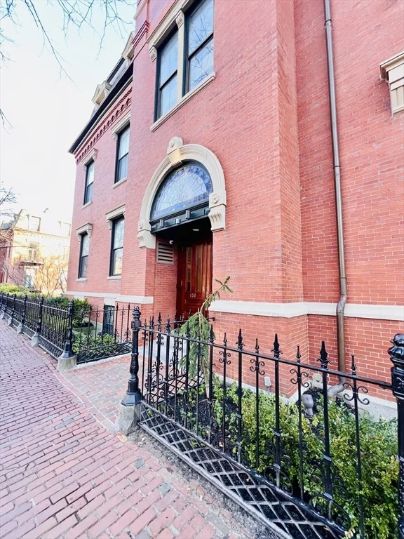 150 Appleton St, South End