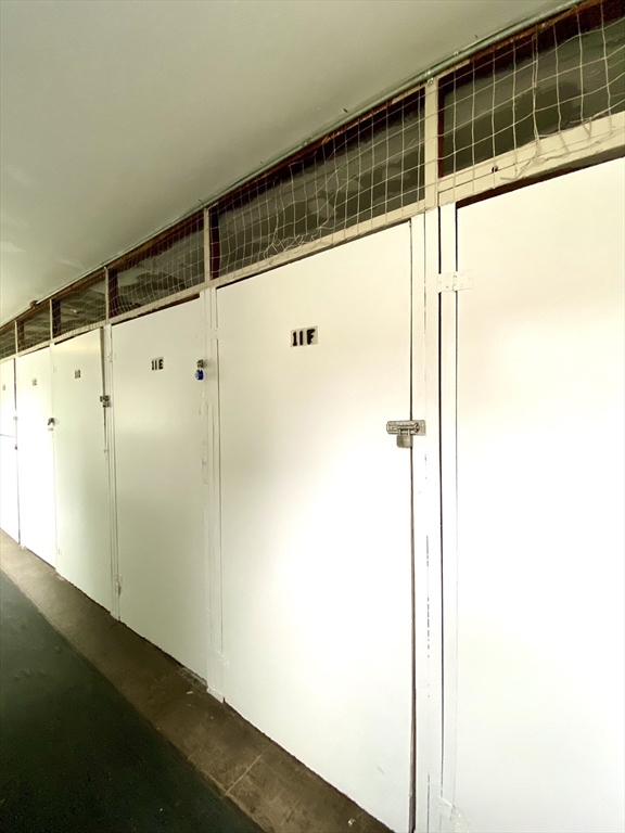 11 Jacqueline Rd, Waltham