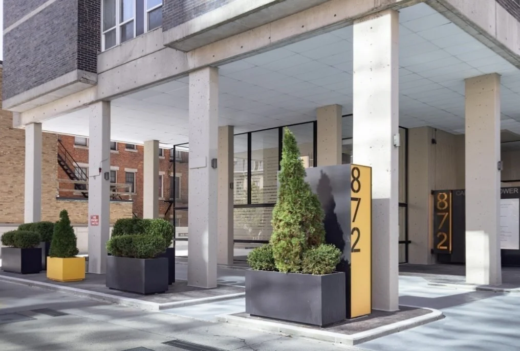 872 Massachusetts Ave, Riverside