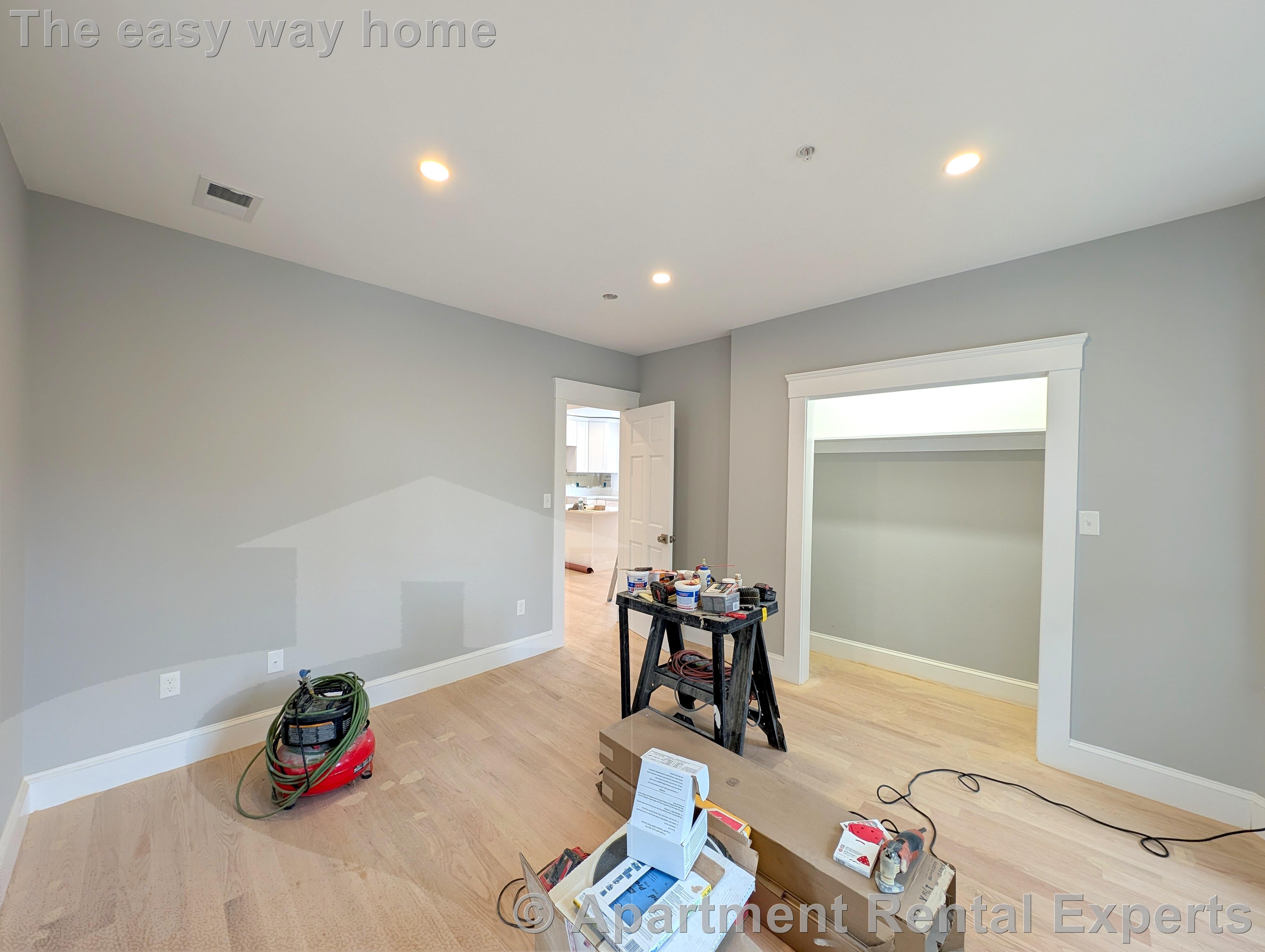 86 Orchard St, Tufts