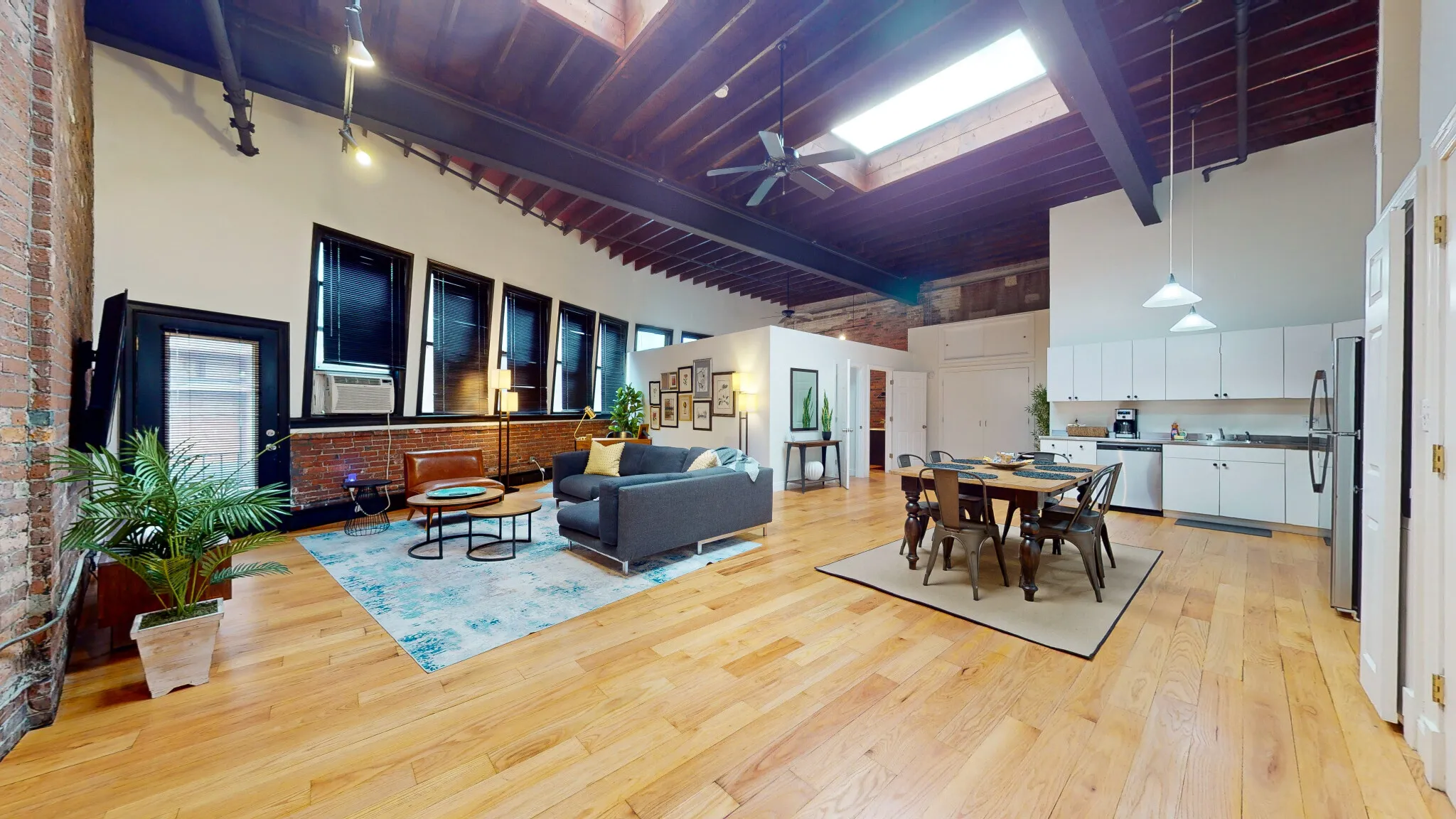 19 Stanhope St, Back Bay